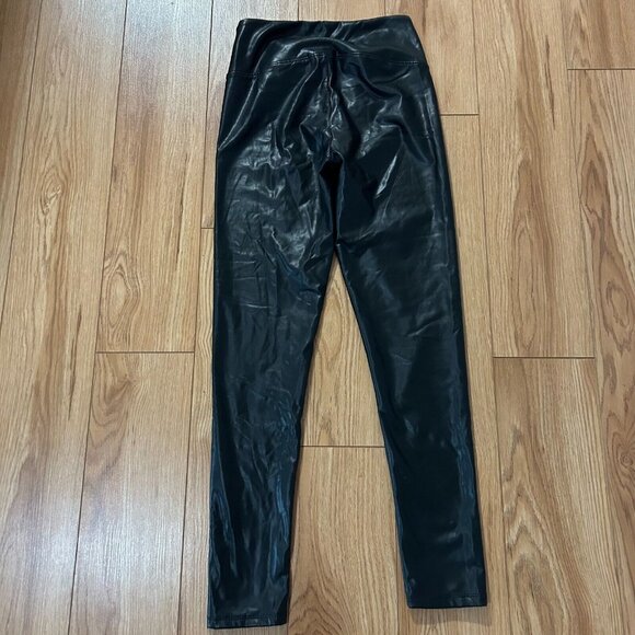 Forever 21 Black Faux Leather Leggings Pants Pull On High Rise Size Medium EUC - Picture 3 of 3